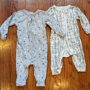 2 pairs baby pajamas